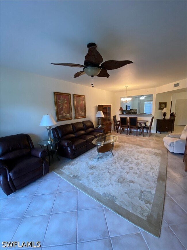 Foto del edificio - 7831 Regal Heron Cir