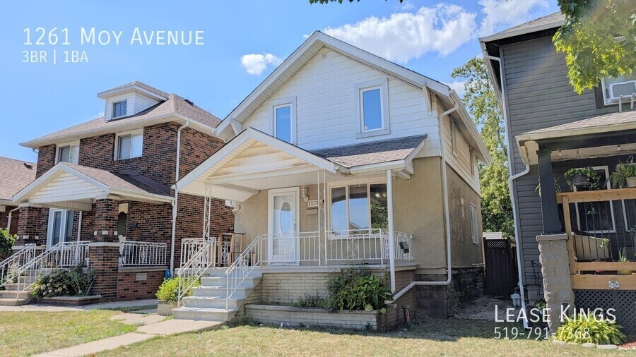 Primary Photo - 2 story single family house