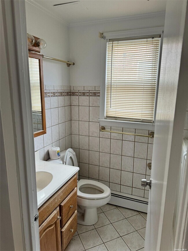 Building Photo - 97-02 32nd Ave