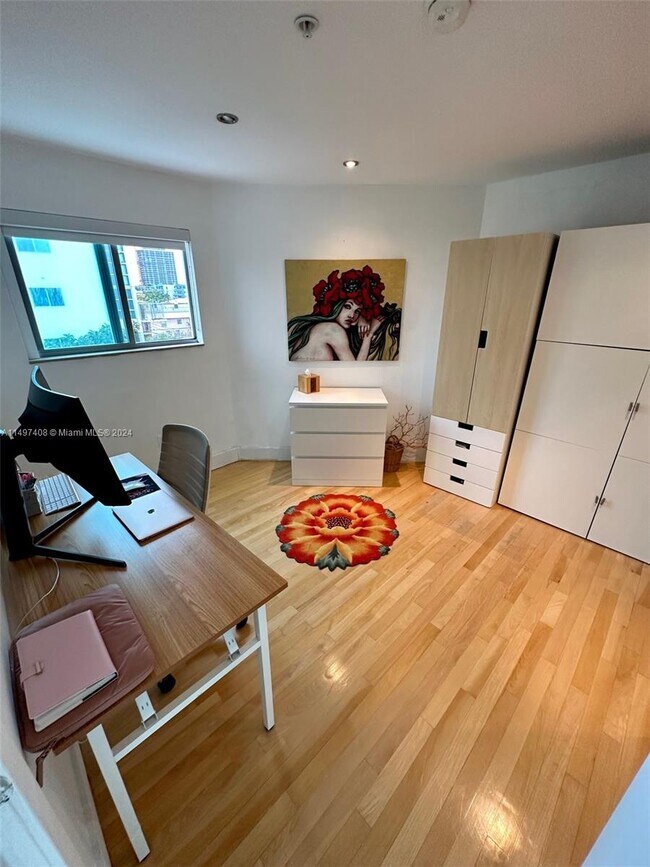 Building Photo - 7728 Collins Ave