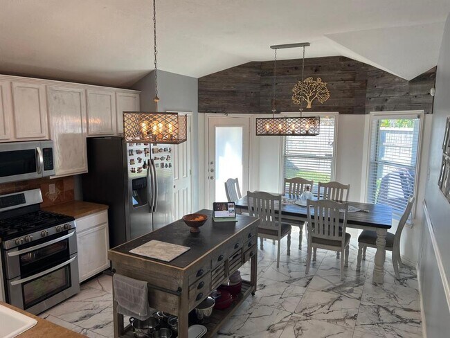 Foto del edificio - 4615 Parkstone Bend Ct