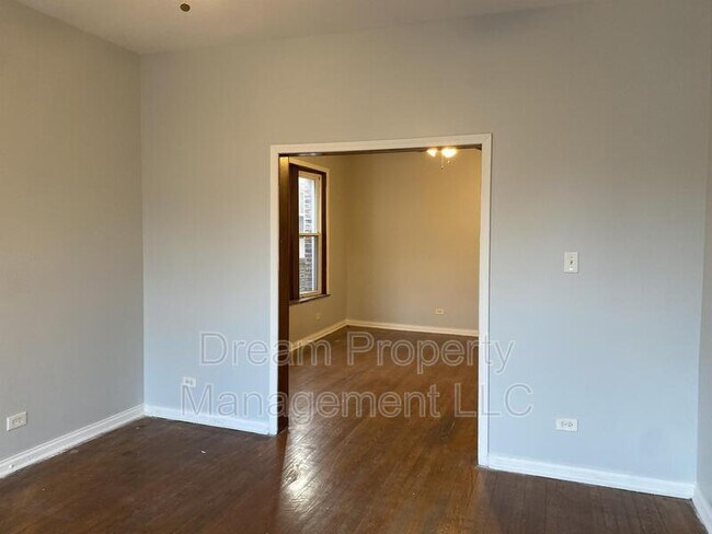 Building Photo - 6214 S Evans Ave