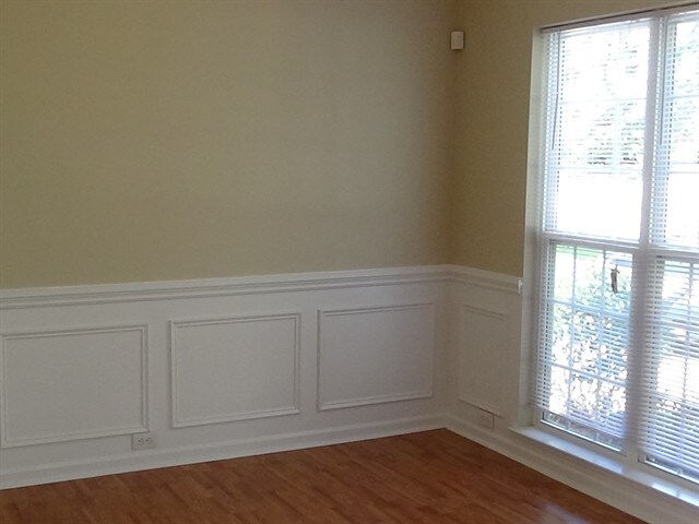 Building Photo - 11013 Treebranch Drive