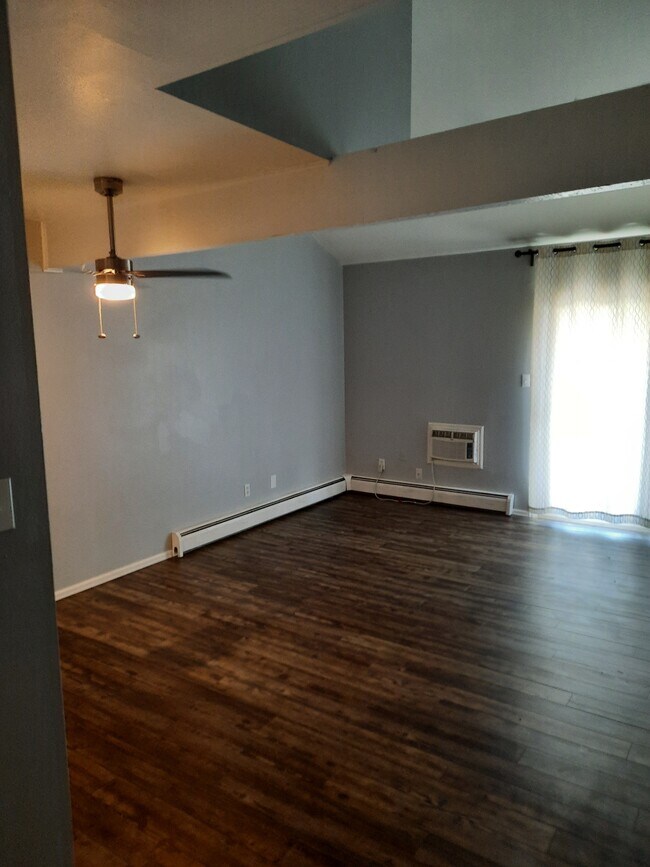 Building Photo - 4545 N Carefree Cir