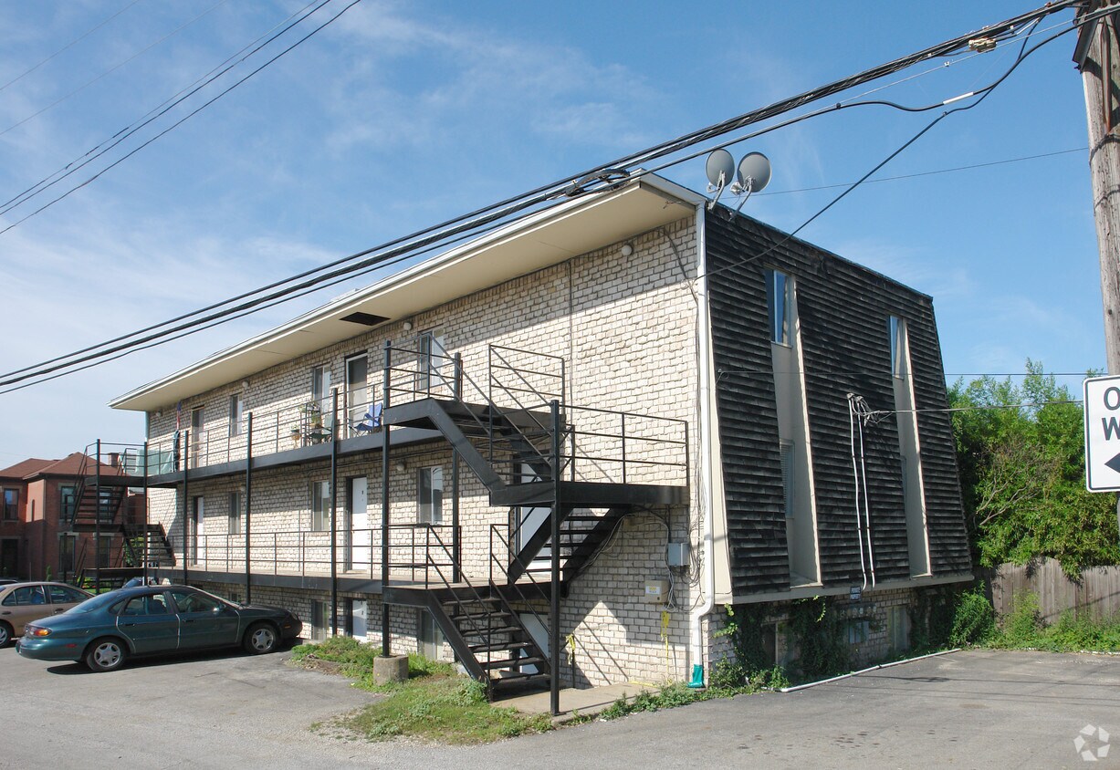 Primary Photo - 30 Smith Pl