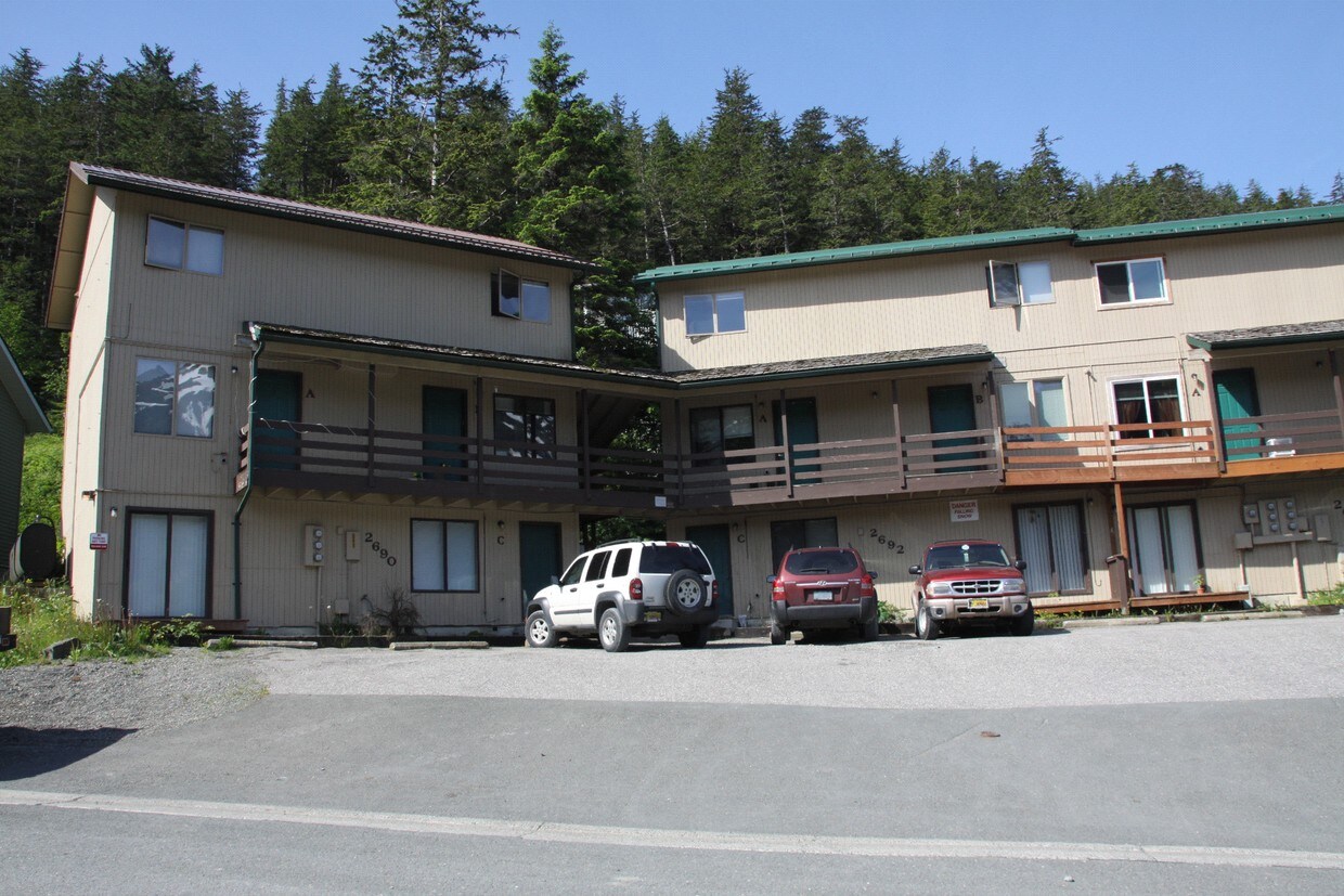 Primary Photo - 2690-2696 David St