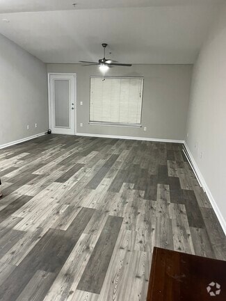 Building Photo - 3716 Cotswold Ave