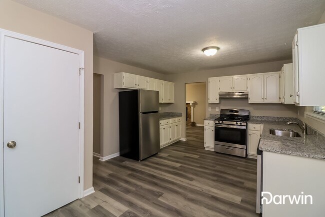 Foto del edificio - 5322 Walker Rd, Stone Mountain, GA 30088