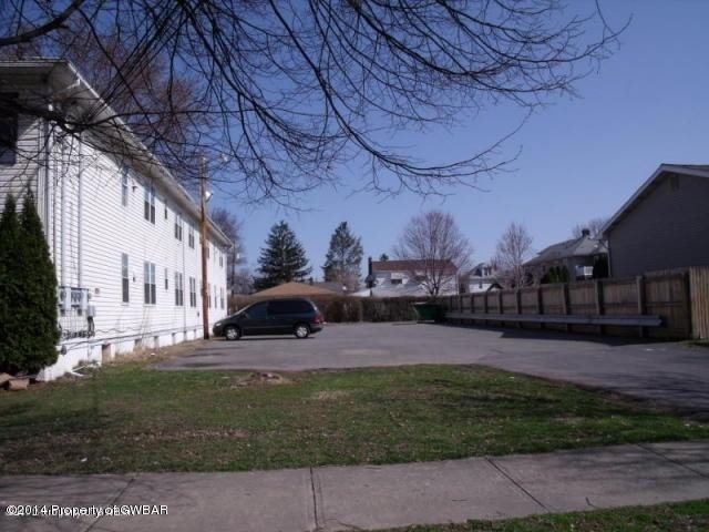 Building Photo - 95 Maffett St