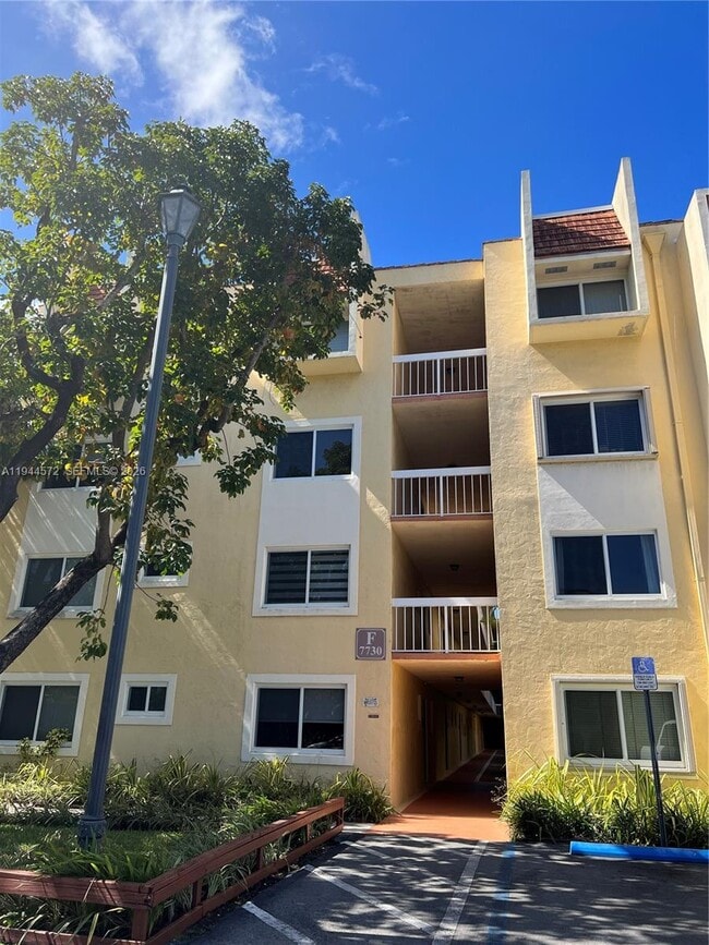 Building Photo - 7730 Camino Real