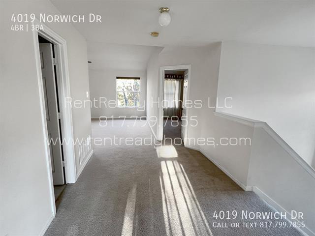 Foto del edificio - 4019 Norwich Dr