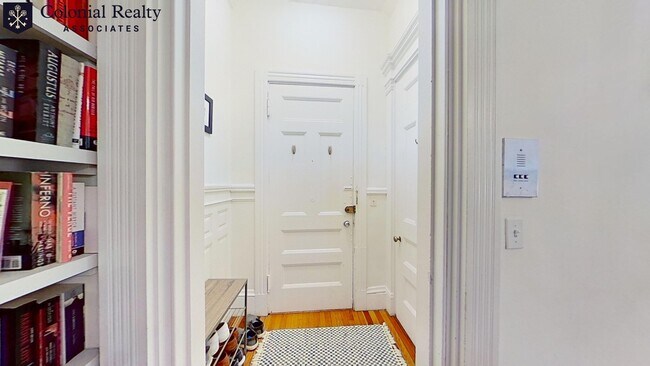 Foto del edificio - 170 Commonwealth Ave