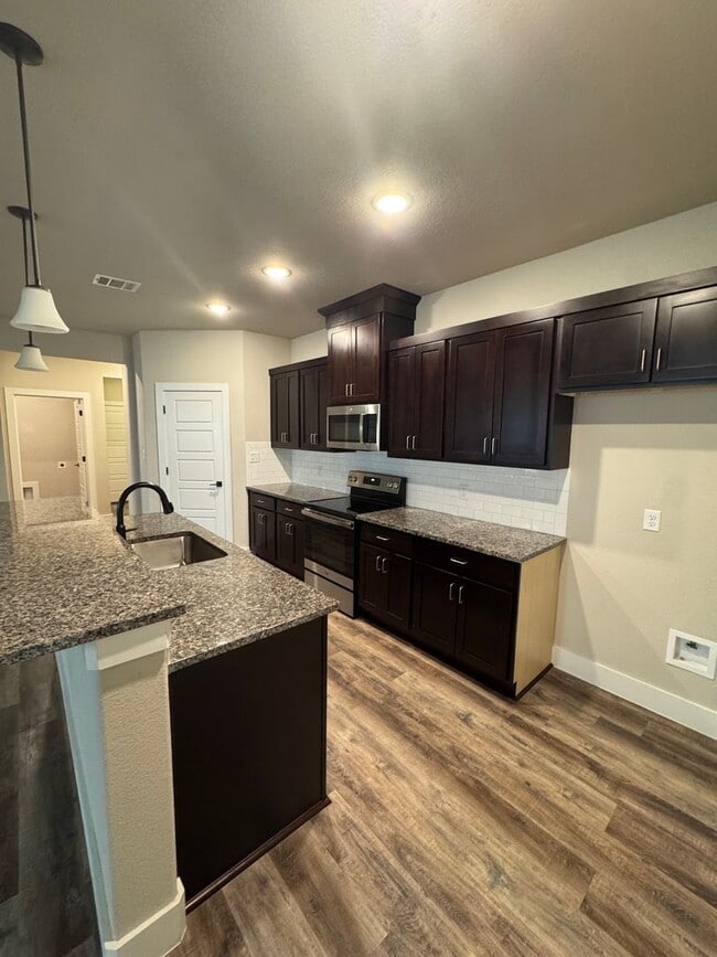 Building Photo - COMING SOON 3/2/2 - GREAT NEIGHBORHOOD - GODLEY ISD