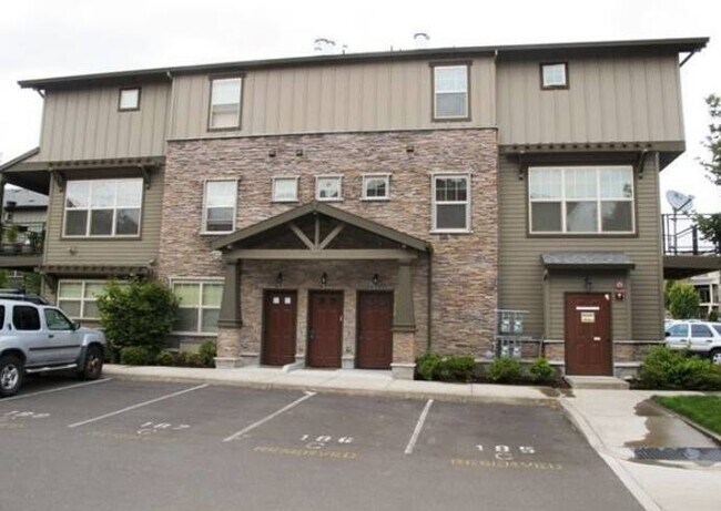 Foto del edificio - 635 NE Garswood Ln