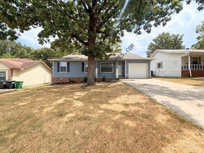 Building Photo - 238 Briarpatch Ln