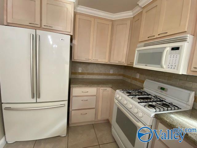 Foto del edificio - 400 Forrest Park Ct NW