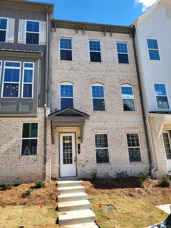 Photo - 213 Spike Trl SE Townhome