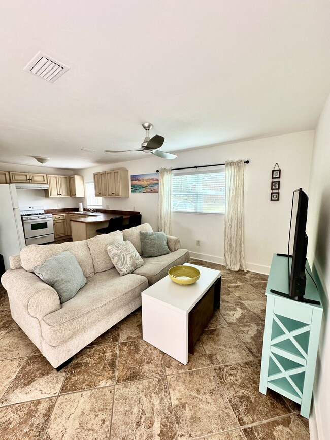 Foto del edificio - 822 Live Oak St