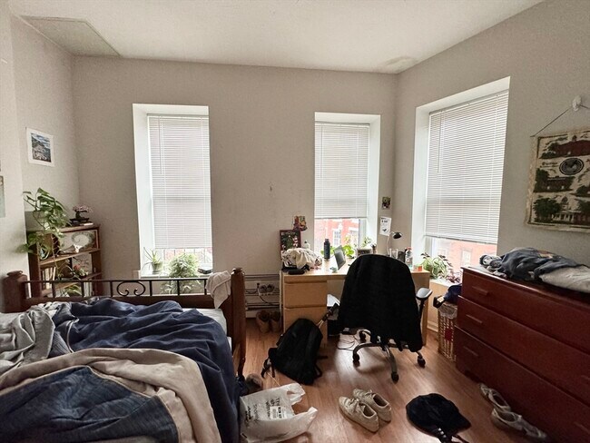 Foto del edificio - 96 Hammond St