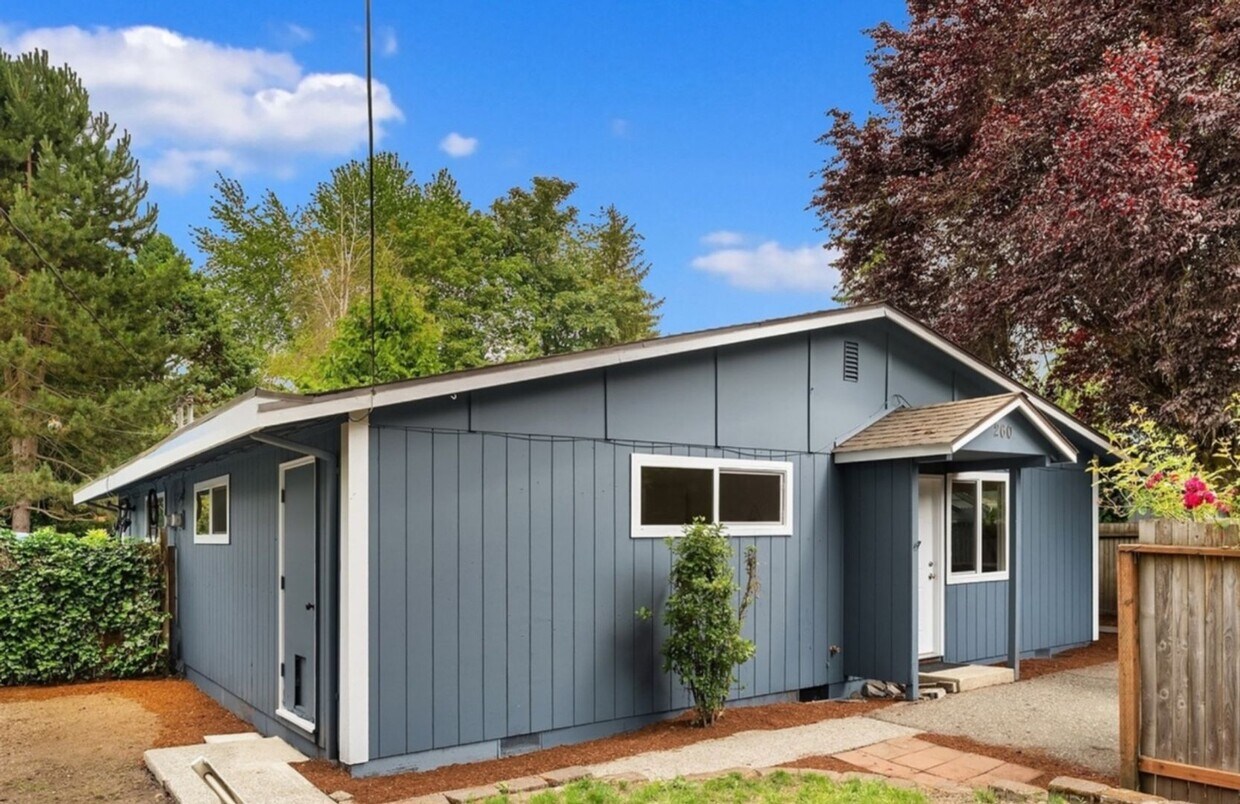 Modern 2 Bed, 1 Bath Duplex in Prime Olde ... - Modern 2 Bed, 1 Bath Duplex in Prime Olde ...