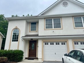 Building Photo - 145 Montgomery St