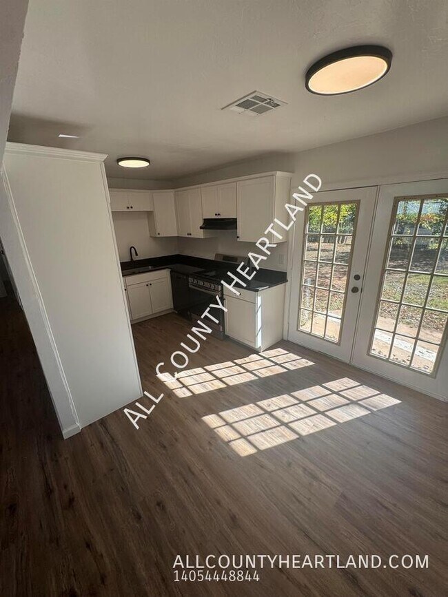 Foto del edificio - 804 NW 23rd St