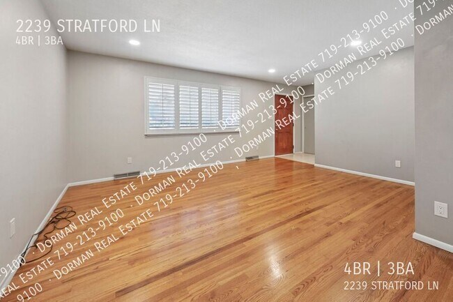 Building Photo - 2239 Stratford Ln