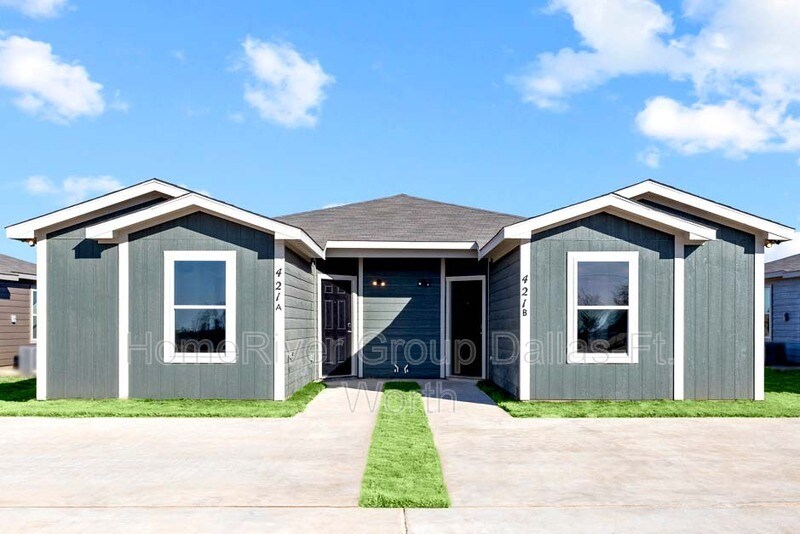 421 County Line Rd Unit B, Mabank, TX 75147 Condo for Rent in Mabank