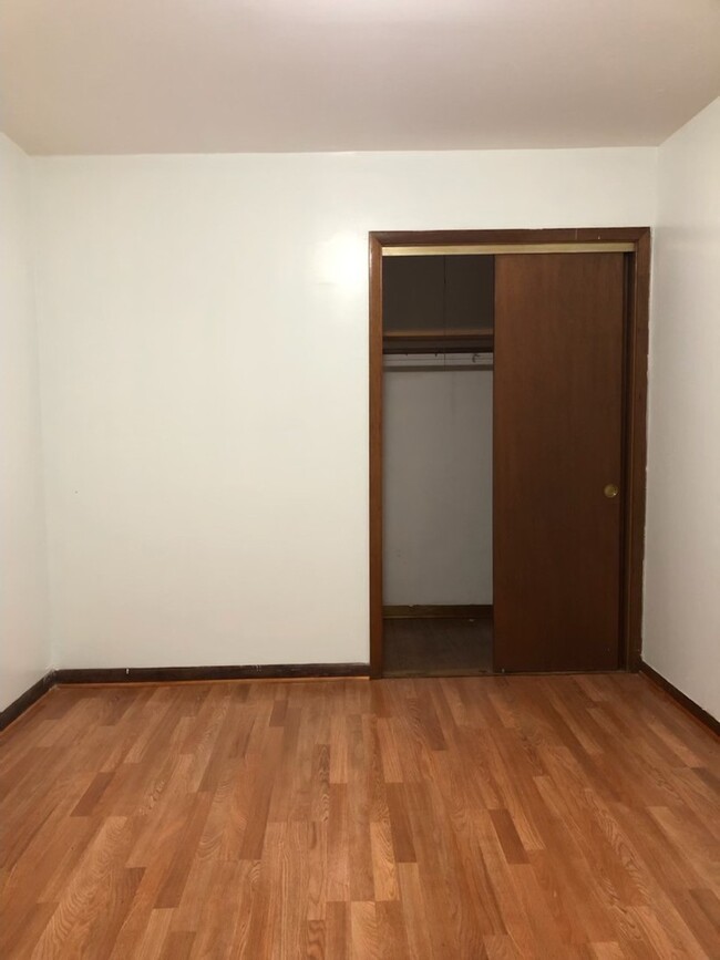 Foto del edificio - 3400 S Lituanica Ave