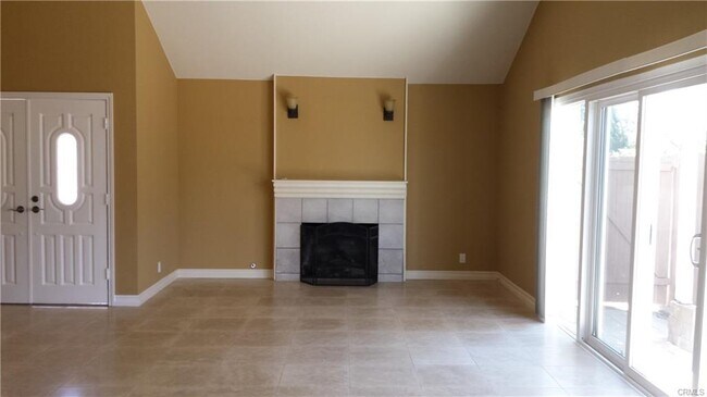 Building Photo - 22541 La Vina Dr