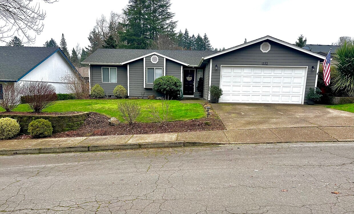 House front - 1332 Westbrook Dr NW