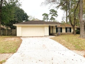 Building Photo - 1006 Poppets Way