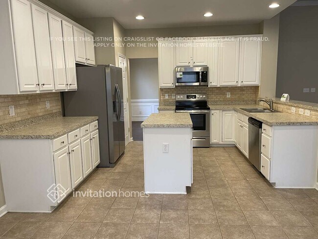 Building Photo - 402 Basingdon Ct