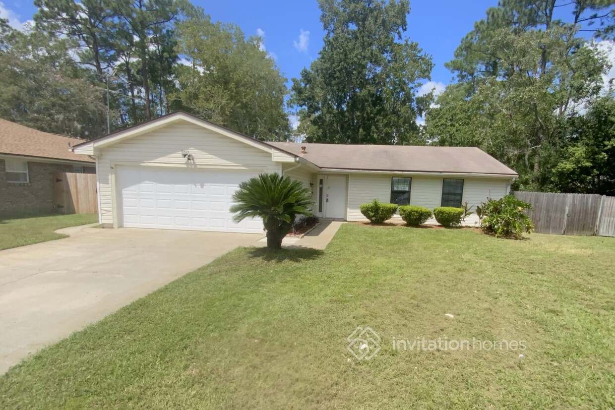 Primary Photo - 10626 Hearthstone Dr