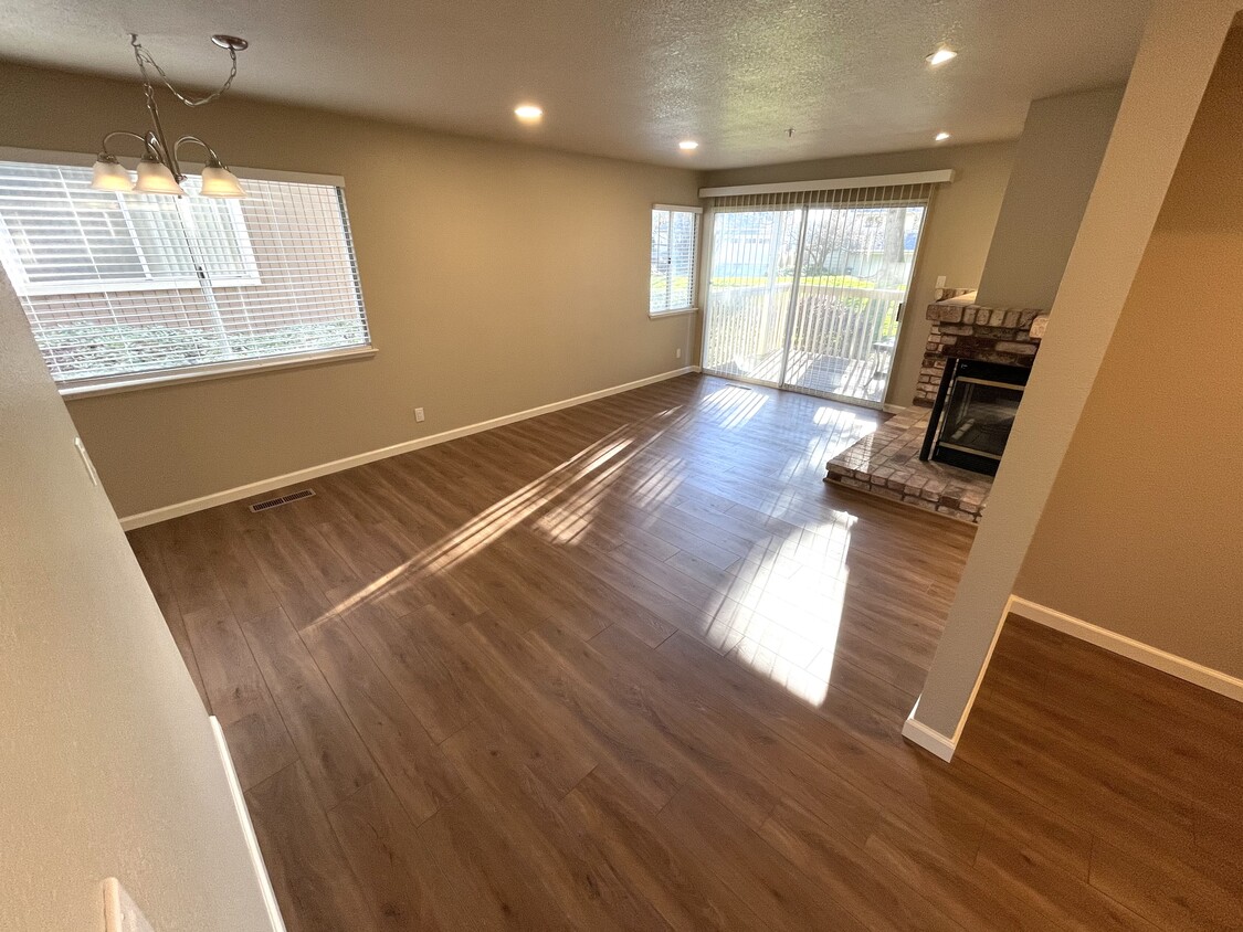 Foto principal - 310 Blanchard Ln