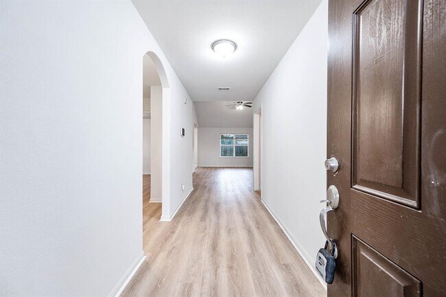 Foto del edificio - 1227 Emerald Stone Dr