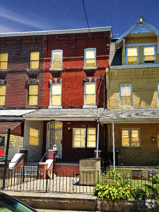 Building Photo - 637 N 32nd St