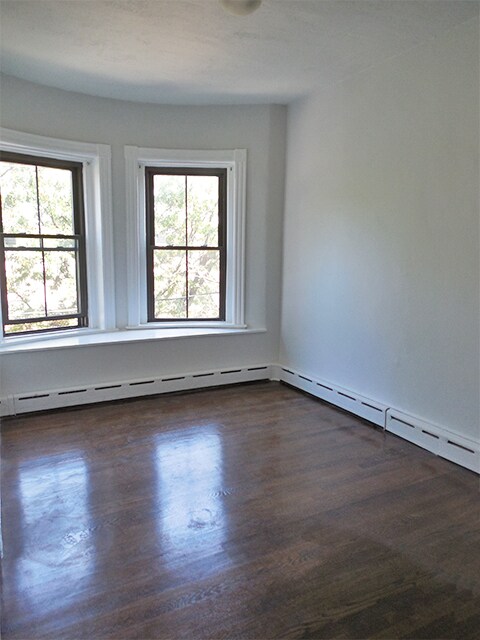 Building Photo - 106 Willow St