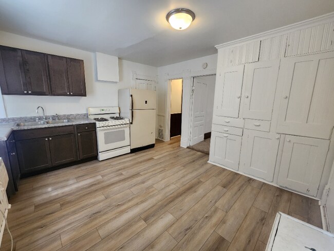 Foto del edificio - 1575 Coit Ave NE