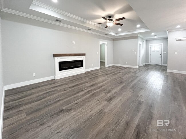 Building Photo - 8101 Carmel Cir