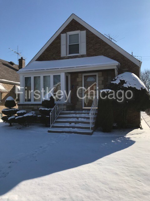 Building Photo - 2857 W 85th Pl