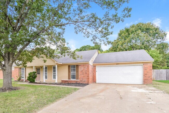 Foto del edificio - 6845 Dunbarton Dr