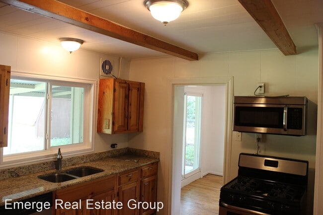 Building Photo - 3 br, 1 bath House - 2626 W. Mistletoe