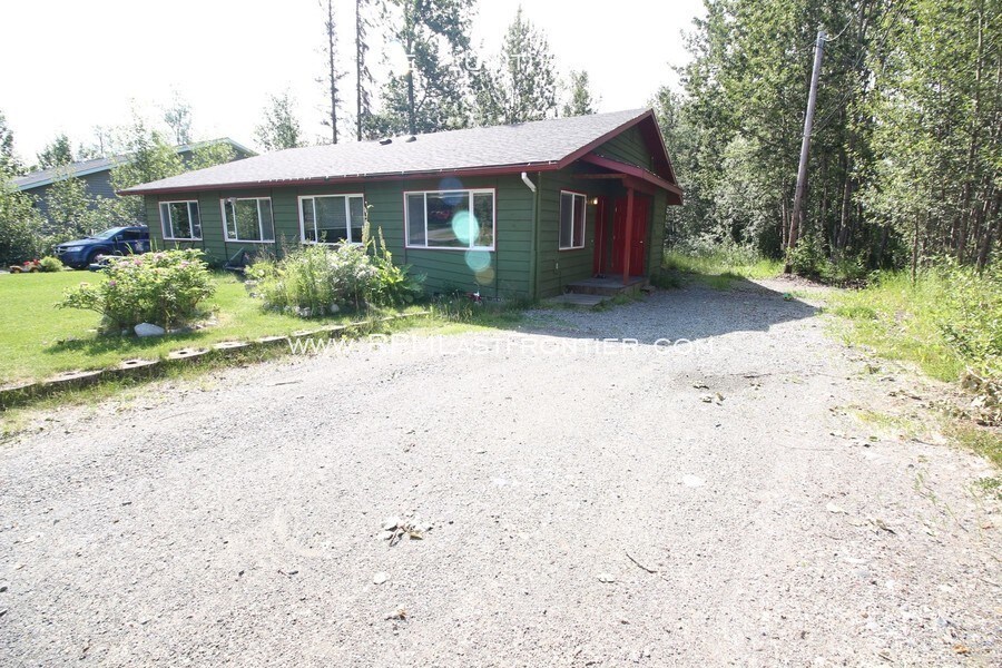 Primary Photo - 1140 E Snow Hill Ave