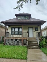 Building Photo - 1344 W 98th Pl