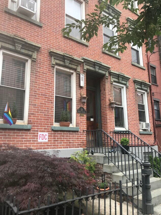 218 Willow Ave Unit 2R, Hoboken, NJ 07030 Condo for Rent in Hoboken