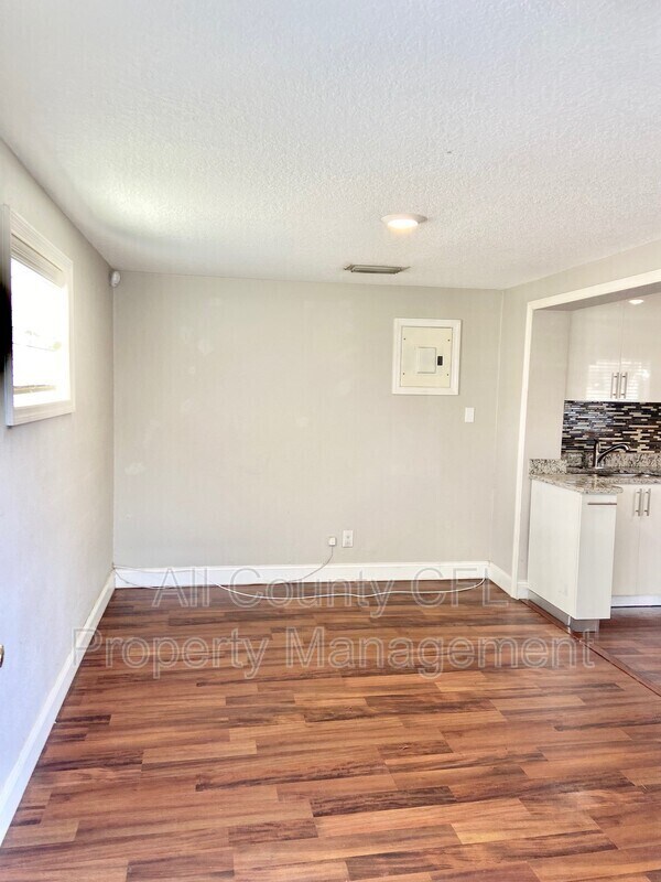 Building Photo - 30 Lemon Ln