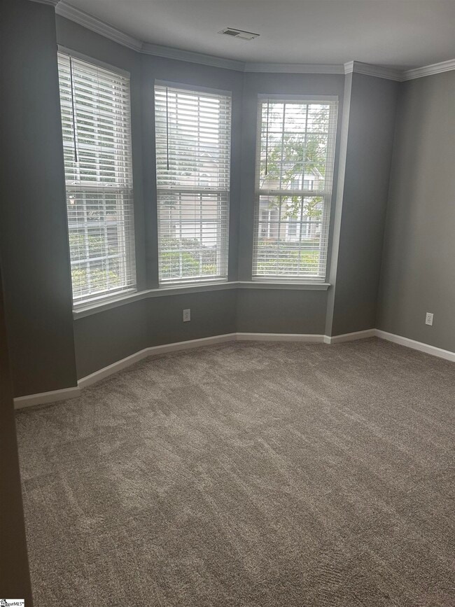 Building Photo - 30 Halehaven Dr