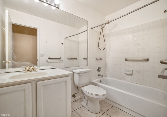 Foto del edificio - 3 br, 1 bath House - 1405 East Chicago Circle