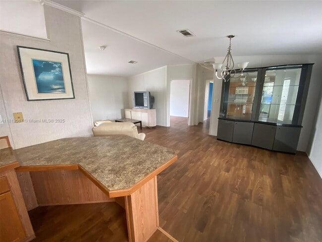Building Photo - 11837 Watergate Cir